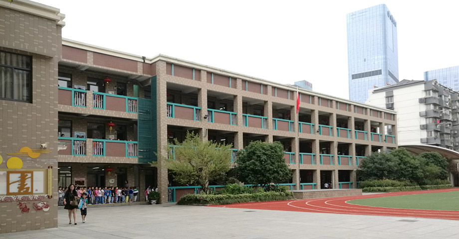 南京五老村小學(xué)家長(zhǎng)接送安保管理系統(tǒng)案例。
